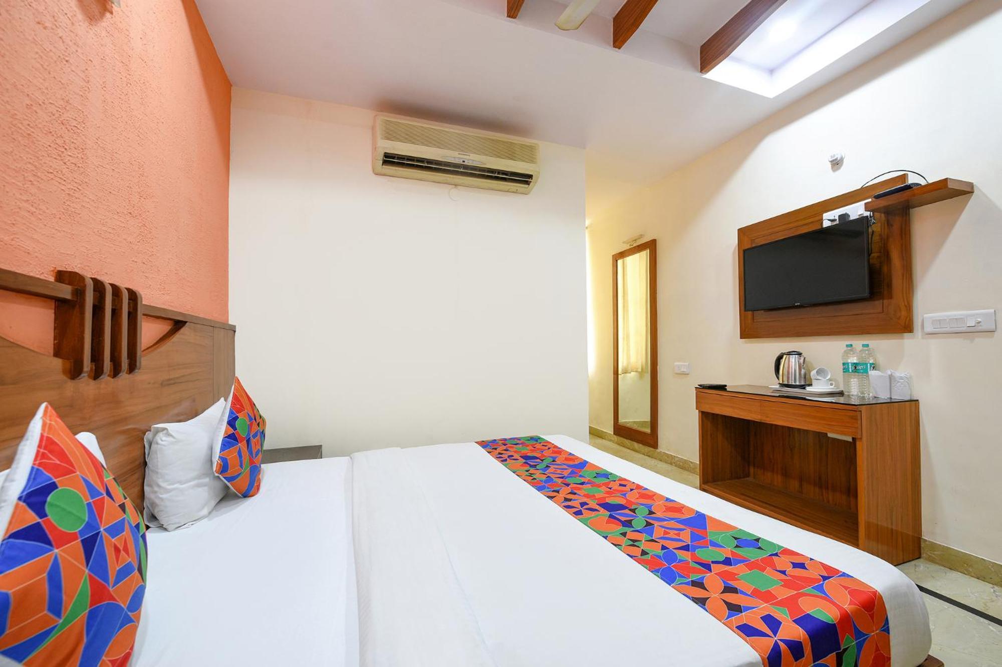 Fabhotel Jaggi Palace Karol Bagh Delhi  Exterior foto